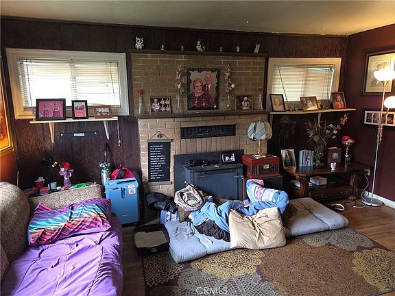 4th image of 300 Chestnut Ave