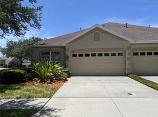 6821 Surrey Oak Dr, Apollo Beach, FL 33572