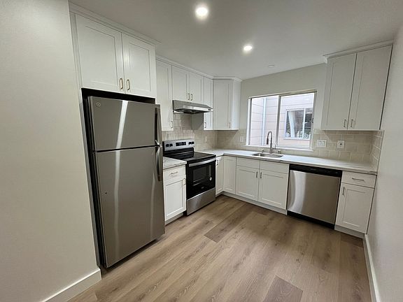 4th image of 559 7th Ave APT 3