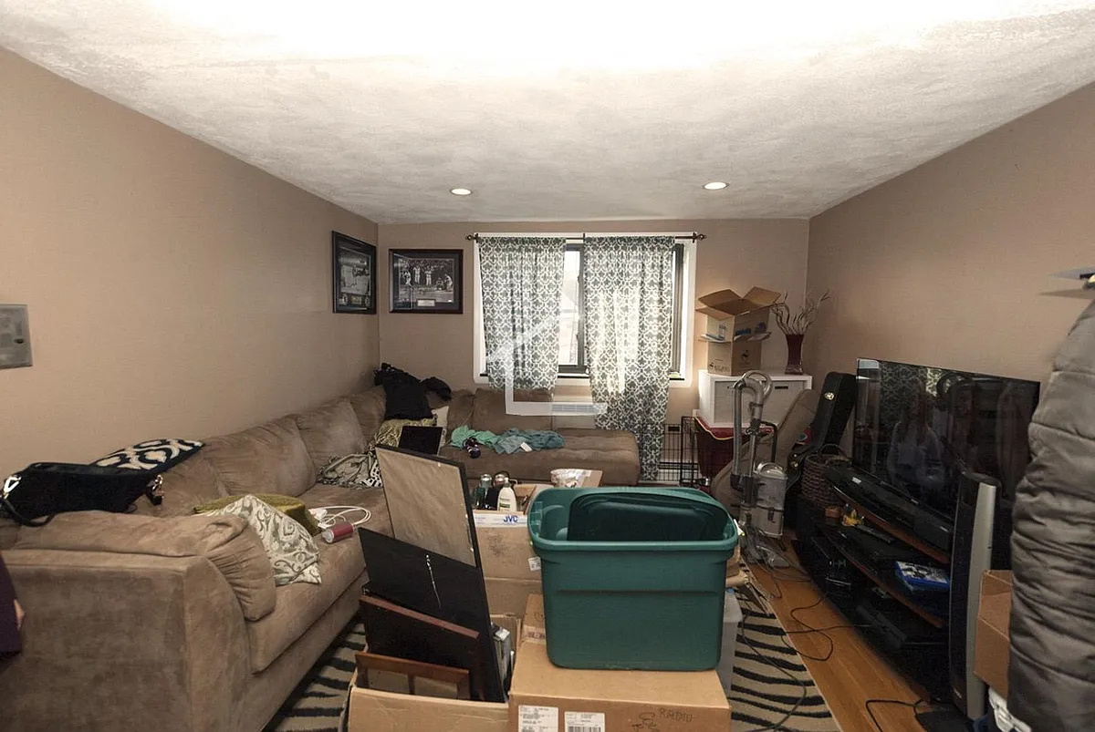 Building Photo - 47 Gardner St #11A