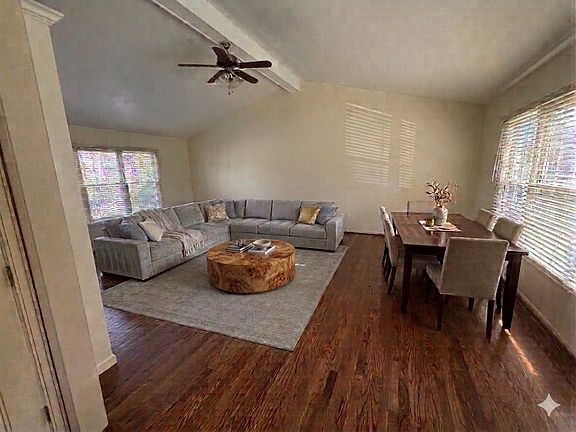 4th image of 2327 Renfrew Ave