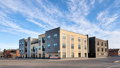 Walnut Street Flats Photo 1