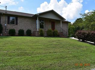102 Hickory Hollow Rd, Tullahoma, TN 37388