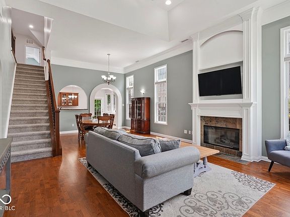 3rd image of 6691 Beekman Pl Suite A