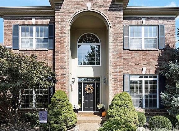 2nd image of 17649 Vintage Oak Dr