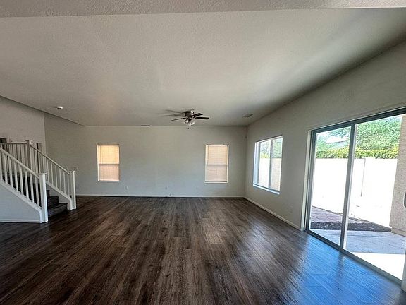 3rd image of 44619 W Yucca Ln