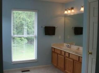 824 Honeywood Dr, Lake Saint Louis, MO 63367