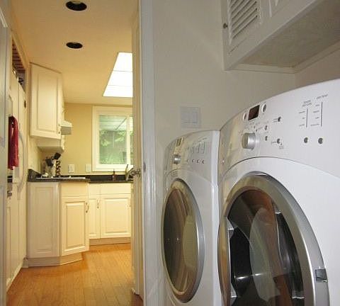 4th image of 230 Lamplighter Ct SE