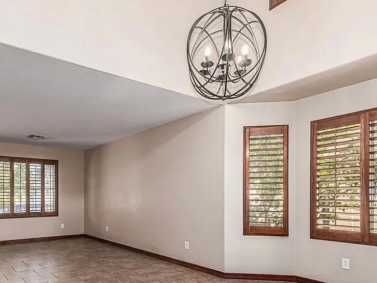 3519 E Tonto Dr — Photo 3