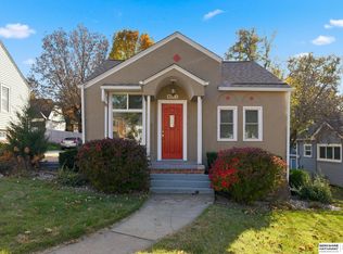 4511 Woolworth Ave, Omaha, NE 68106