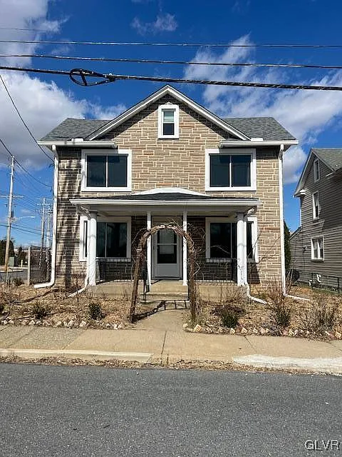 2259 Front St photo 1