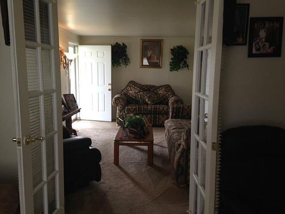 4th image of 1123 Blythewood Ln