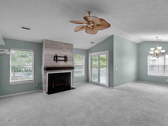 3rd image of 2900 Mulberry Lane #F