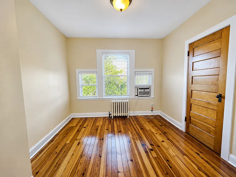 7920 Ridge Blvd #3 — Photo 10