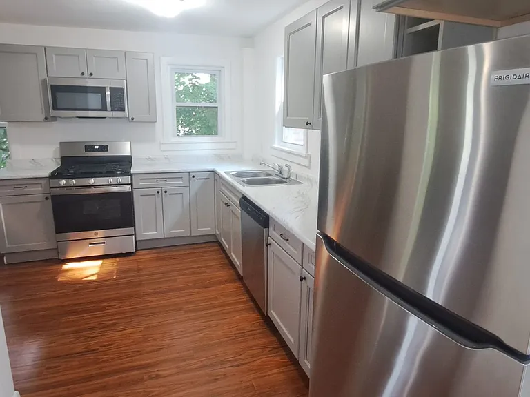 309 S Aurora Street — Photo 6
