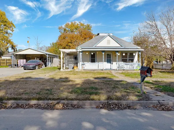 140 E 13th St, Junction City, KS 66441