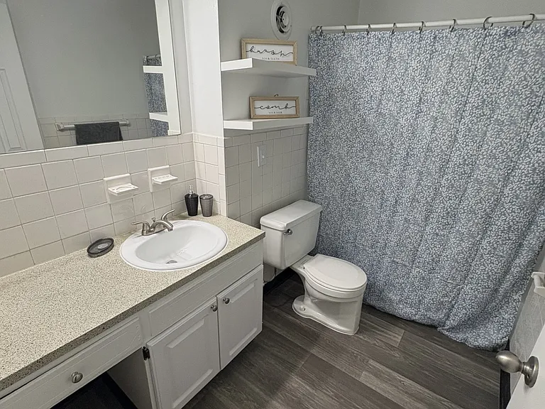 D210 Hickory Hill Ln #D210 — Photo 12