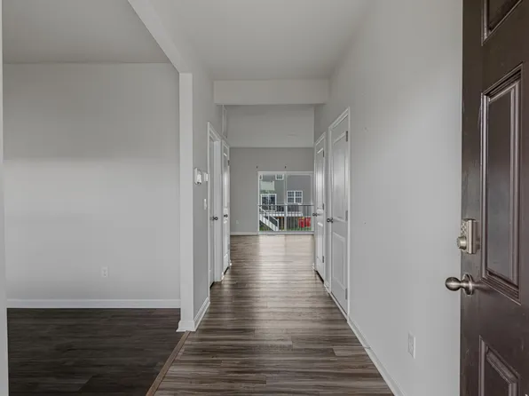 186 Bell Tower Ln, Charles Town, WV