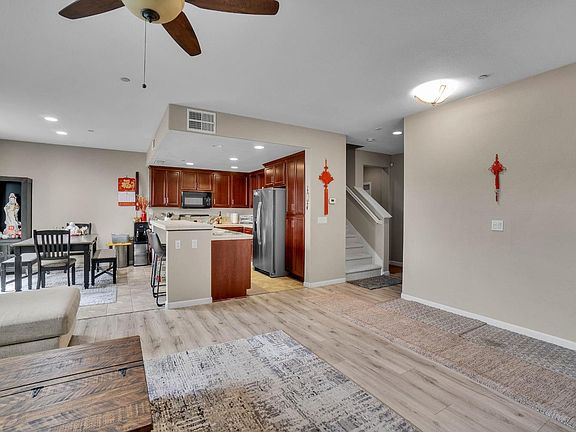 5th image of 5301 E Commerce Way Unit 8103