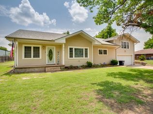 615 Windmeer Ave, Enid, OK 73701