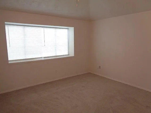 1211 Grand Junction Dr — Photo 16