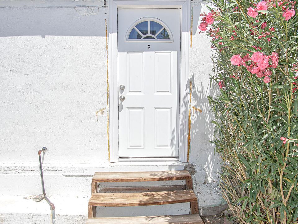 1st image of 2111 Portland Ave #3