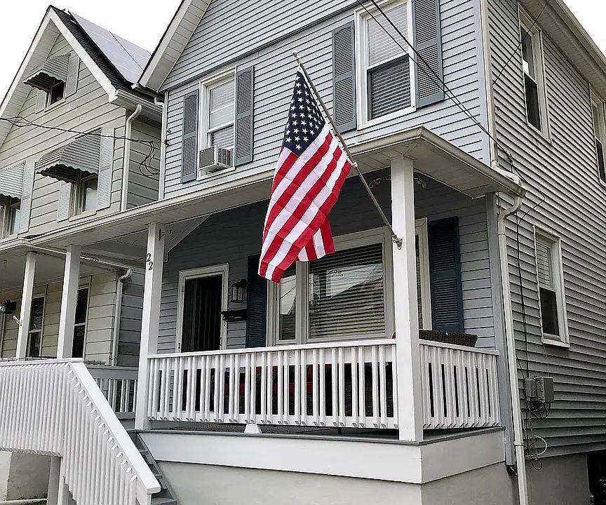 1st image of 22 Beach St