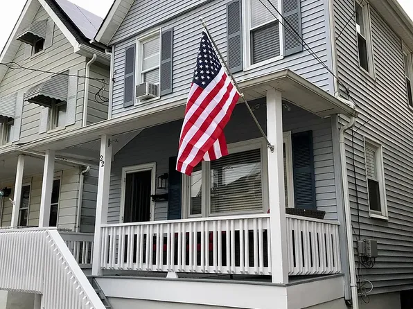 22 Beach St, Sea Bright, NJ 07760