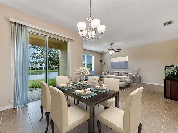 5th image of 560 Woodland Terrace Blvd