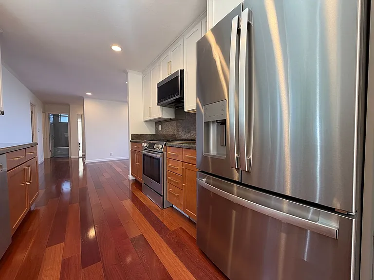 800 Buckland Ave — Photo 11