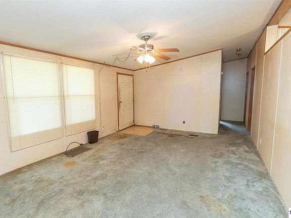4th image of 218 Blackburn Rd