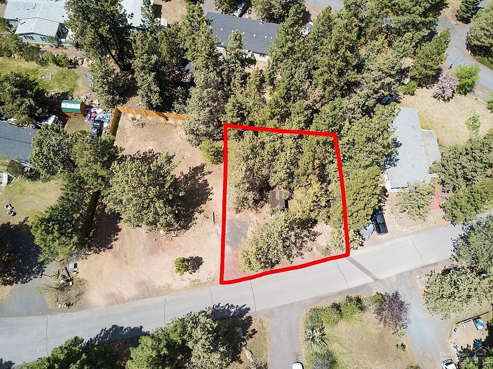 1st image of 19998 SW Alderwood Cir