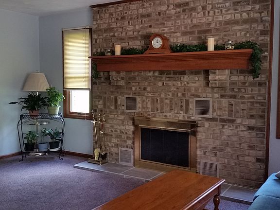 5th image of 581 Cedar Glenn Dr