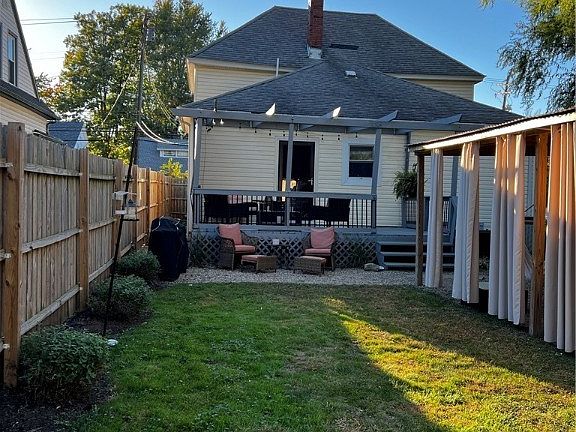 5th image of 328 N Lake St