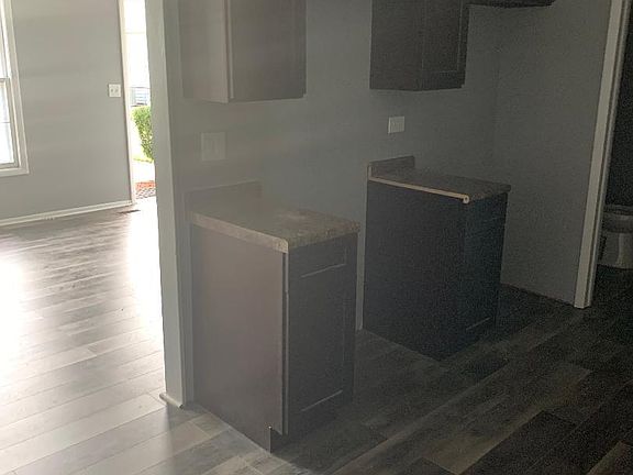 2nd image of 11 Wildwood Ln