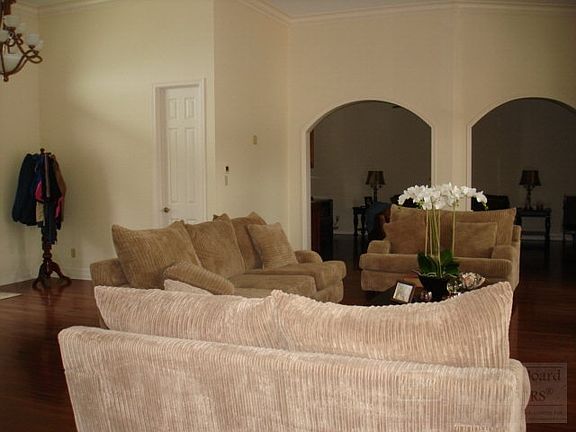 4th image of 3033 Cypress Gardens Dr