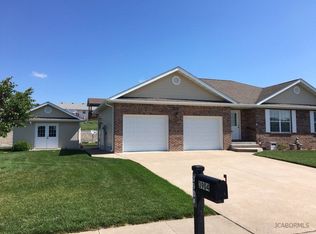 3904 Oxford Rd, Jefferson City, MO 65109