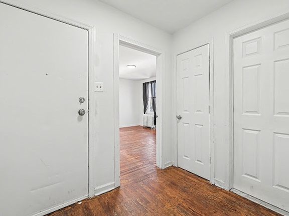 5th image of 3625 Winchester Ave APT 3