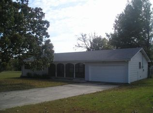 535 E 4th St, Baxter Springs, KS 66713