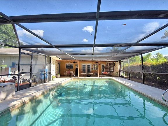 3rd image of 298 Okaloosa Dr