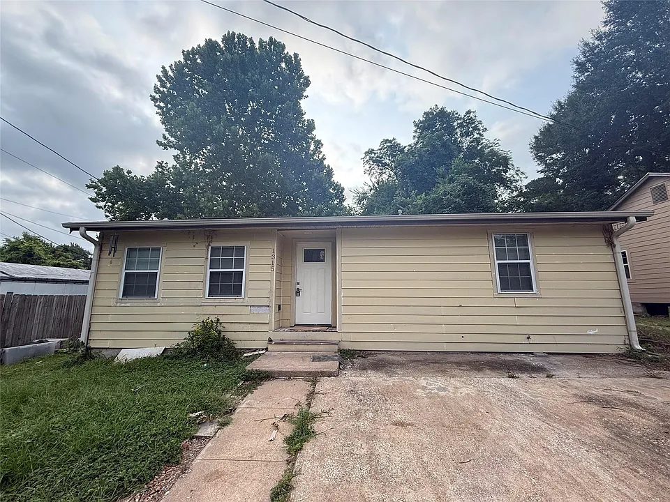 1315 Sycamore Ave