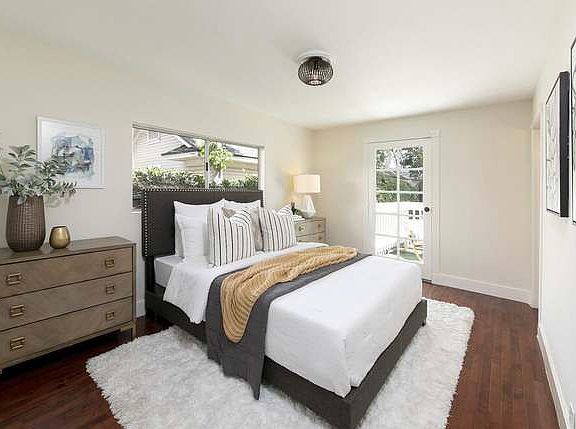 2nd image of 343 N Cleveland St #1