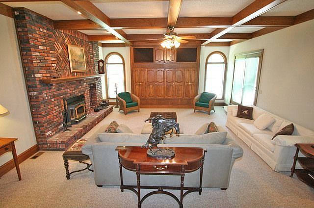 2nd image of 725 Trailwood Dr