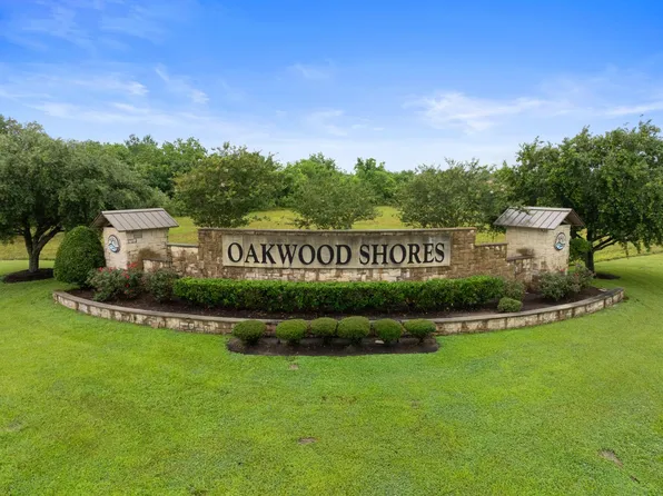 32610 Bayou Bnd, Richwood, TX 77515