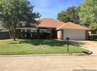 4808 Shadyway Dr, Arlington, TX 76018