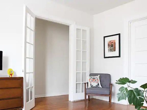4th image of 3456 Crittenden St APT B