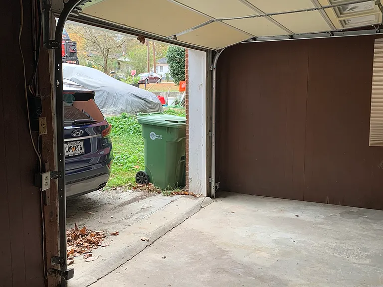 632 Church St NW — Photo 24