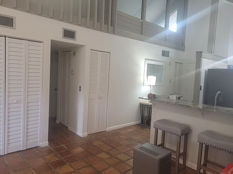 4th image of 4011 Muriel Pl Unit 1C-1