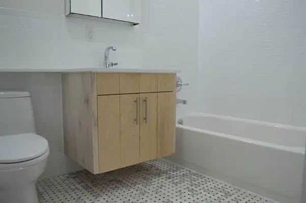 Rented by Dream Space Realty | media 30