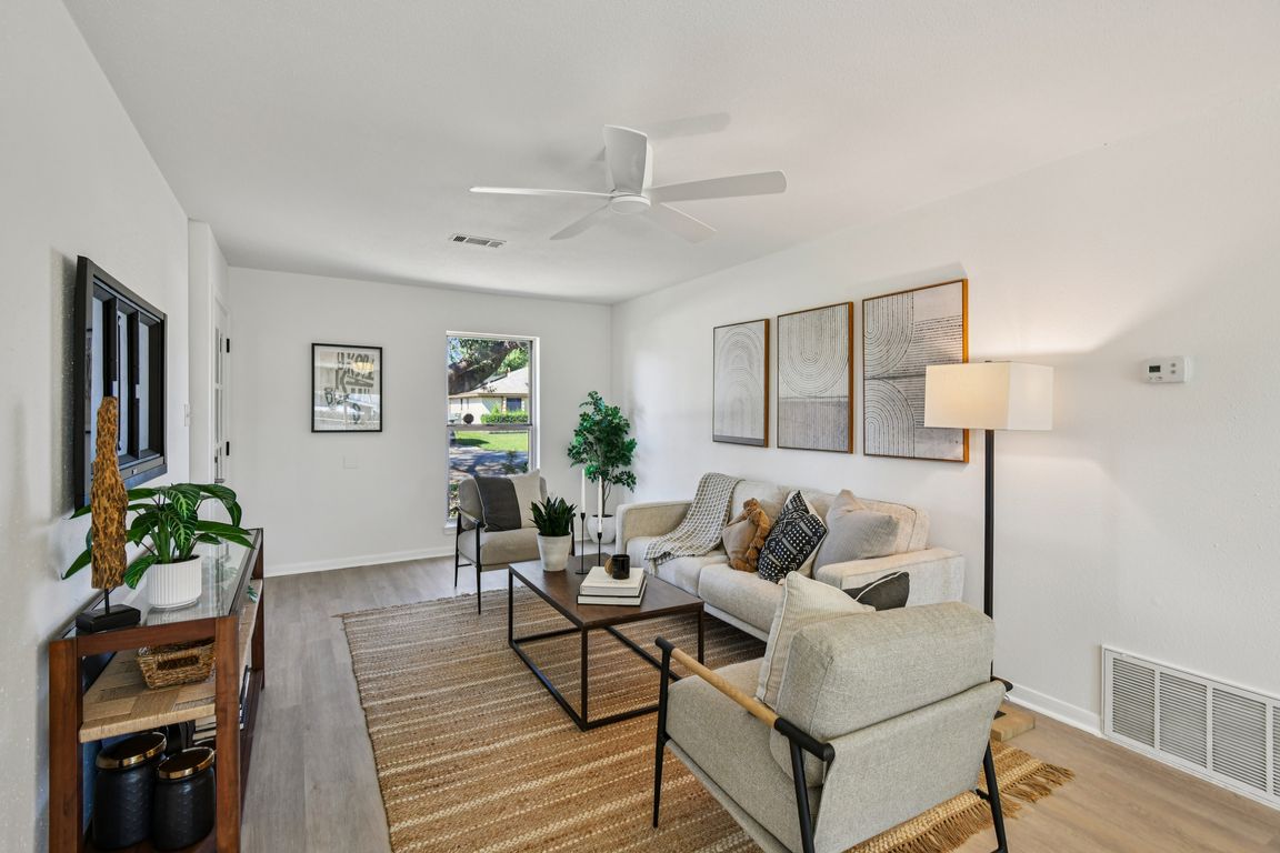 next background image